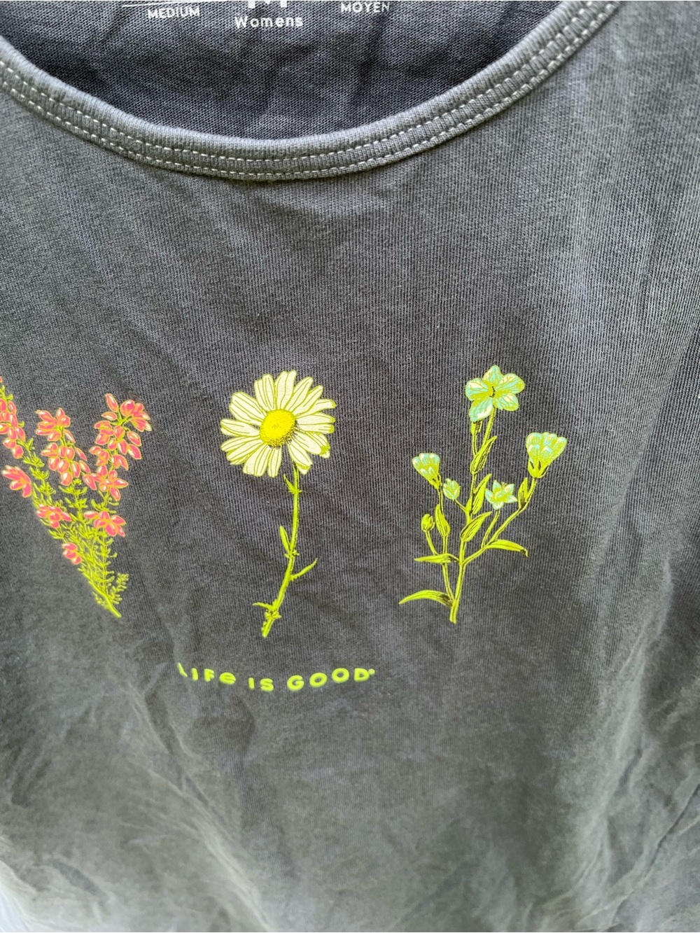 ⭐️Life Is Good Crusher Graphic Tank in size M